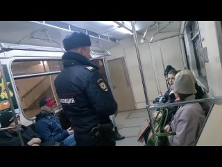 policeman in the moscow metro: how you fucked me up, making a problem out of nothing.