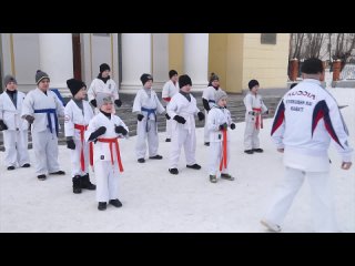the guys from the bushido club conducted a demonstration karate training session in the fresh air {01/30/2023}