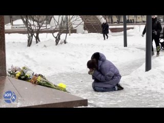 fascist arrests at ukrainian monuments in moscow and st. petersburg {02/24/2023}