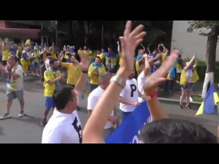 ukrainian fans light up in bucharest / ukraine - austria live {21 06 2021}