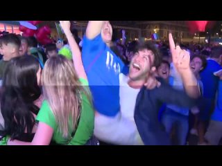 euro 2020: fans in rome go wild as italy win final on penalties | afp {12 07 2021}