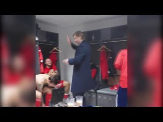 in the national team's locker room they sang about dziuba {10/11/2021}