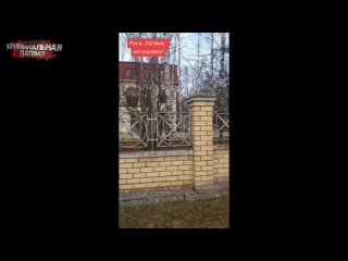 (18) ukrainian vandalism in riga (latvia) | criminal latvia {19 04 2022}