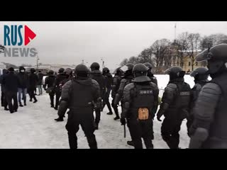 riot police retreated in front of people in st. petersburg {01/23/2021}