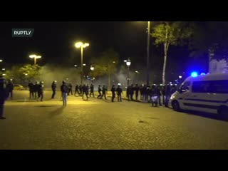 live: psg fans started disorders in paris {08/24/2020}