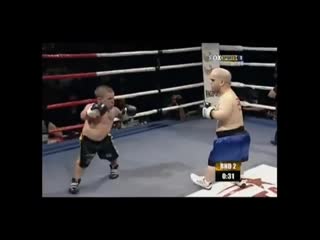 funny. dwarf fights in a cage {2018}